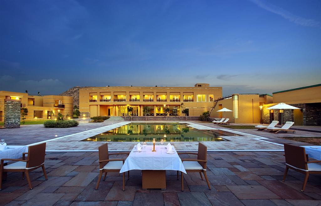 Dera Masuda Luxury Resort Resort